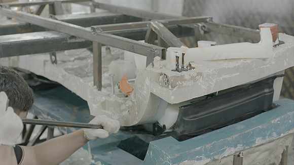 Reaction Injection Molding Shop | Jucheng Precision