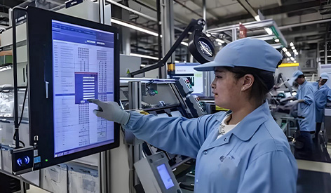 Injection molding operation