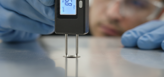 measuring small laser cut hole width