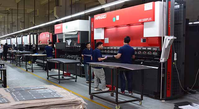 Sheet metal bending shop